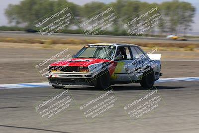 media/Oct-01-2022-24 Hours of Lemons (Sat) [[0fb1f7cfb1]]/10am (Front Straight)/